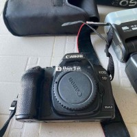 Pass 5D2 Kèm Phụ Kiện - Pas Body Canon 5D Mark II + Túi + Thẻ Nhớ 8G + Pin Sạc, Dây Đeo  