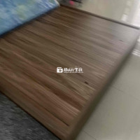 Chuyển Phòng Cần Bán Giường 1,8x2m Mới Mua  