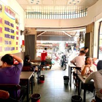 Tuyển Nhân Viên Phụ Quán Bún Mắm Quận 4  