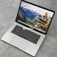 Bán MacBook Pro 2019 15inch Core i9 Ram 16/512  