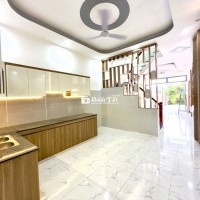 Cần bán căn nhà 1 trệt 1 lầu, 3 phòng ngủ, 3 WC  