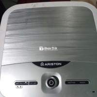 Bình nóng lạnh 15l mới 80% - Hàng đang sử dụng bình thường, giá mềm cho anh em th thuyền  