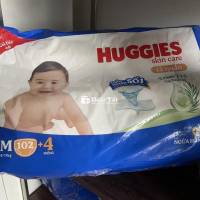 Pass bỉm Huggies size M do đặt nhầm size  