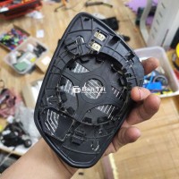 Mặt gương bên phụ xe VinFast Fadil còn mới 98%  