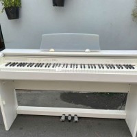 Piano Casio PX 750 Trắng - Đẳng Cấp Nhật Bản, Chất Lượng Vượt Trội  