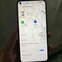 realme Q3s bể kính