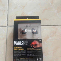 Cần bán tai nghe Klein Tools Earbud