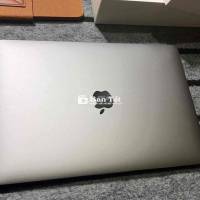 MacBook Pro Touch Bar 2019 - 13 inch - Fullbox