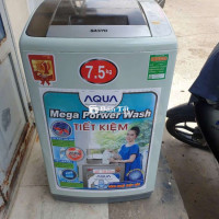 Cần bán máy giặt Sanyo Aqua 7kg5  