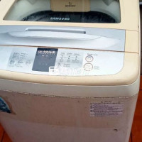 Thanh lý Máy giặt Samsung cửa trên 7.8kg, màu trắng