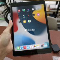 iPad Gen 9 64GB Bản Có 5G - Giá Tốt!