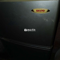 Dư dùng bán tủ lạnh Sanyo