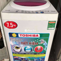 Chuyển trọ cần bán máy giặt Toshiba 7.5kg, tiết kiệm điện, ít trầy xước  