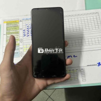 Oppo F11 Pro - Ngoại hình ổn, bể cường lực, mặt lưng có miếng dán chống trầy. Bộ nhớ 128GB  