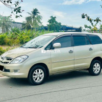 Toyota Innova 2007 G - 150.000 km  