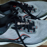 Nhiều giày thanh lý bớt - Giày chạy bộ Saucony 19 size 42 (26.5)  