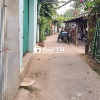 Bán Căn Nhà Cũ Gần Cổng KDC Tây Sông Hậu  