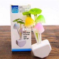 Đèn Ngủ Nấm Cảm Biến Tự Sáng Khi Về Đêm - Siêu Tiết Kiệm Điện, Bóng Đèn Led Tuổi Thọ Cao, Siêu Bền