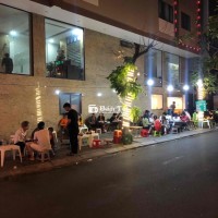 Tuyển Nhân Viên Quán Kem Dừa Mã Lai