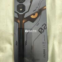 Cần bán Nubia Neo 2 - 256GB - Màu đen - Vỡ kính
