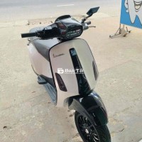 Cần bán xe Vespa Sprint 2016