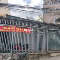 Cần bán nhà cấp 4 có gác đang cho thuê làm kho và có phòng ở lại