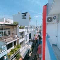 BÁN NHÀ 4 LẦU TẠI QUẬN 8