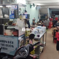 Cần người phụ quán bún bò