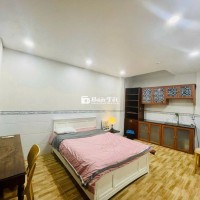 PHÒNG TRỌ CÓ THANG MÁY – RỘNG 30M² – TRUNG TÂM PHÚ NHUẬN – GẦN SÂN BAY