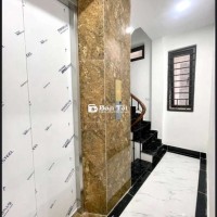 Bán nhà Hoàng Quốc Việt, Cầu Giấy 6 tầng thang máy, đẹp, nội thất đủ