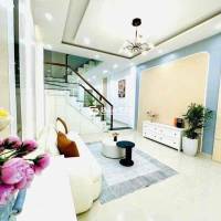 Bán nhà kiệt gần đường Nguyễn Hoàng