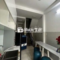 Cho thuê nhà nguyên căn mặt tiền đường 3/2, Quận 10