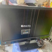 Màn hình Samsung 27inch bị sọc - Dùng chữa cháy vẫn ổn