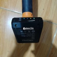 Máy hít rung ốp gạch - Mới, mất hộp