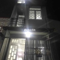 Cần bán nhà gần Bệnh viện Hóc Môn