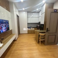 Cho thuê căn hộ dịch vụ 2 p.ngủ (80m2) Vinhomes Marina.