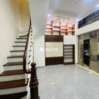 BÁN GẤP NHÀ ĐẸP - Ô TÔ ĐẬU CỬA - GẦN PHỐ ĐÊ LA THÀNH - CHỈ 7,85 TỶ