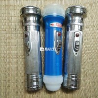 3 đèn pin xưa bao cấp còn cháy sáng