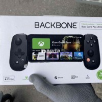 tay cầm chơi game backbone cho điện thoại iphone