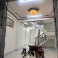 🍀🍀CHO THUÊ NHÀ HẺM HTP PHƯỜNG PHÚ THUẬN QUẬN 7  - dt :4.5×12 trệt lầu