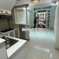 Cần bán nhà chính chủ 345 Trần Hưng Đạo, Quận 1