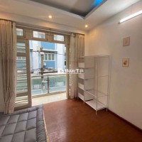 Siêu phẩm ban công Quận 7 - Phòng như hình 100%!
