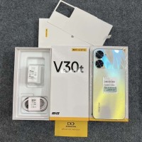 Realme V30 hàng new 100% bản 4/128Gb giá chỉ 2T390