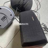 3 cái loa vệ tinh như hình hàng nhật