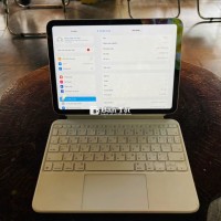 IPAD GEN 10 64GB WIFI KÈM PHÍM MAGIC CHÍNH HÃNG APPLE LUÔN Ạ  
