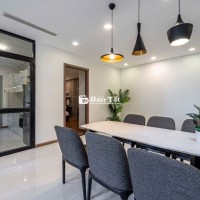 Căn hộ Vinhomes Central Park 4PN - 165m² - Nội thất đẹp - Giá tốt
