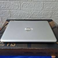 HP pavilion 14 trắng bạc i3 gen 6 ram 8 ssd rẻ