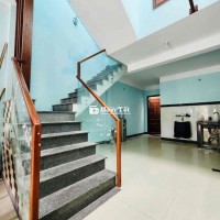 NHÀ MẶT TIỀN ĐƯƠNG 5,5 mét 65m2 Sát biển Thanh Khê Tây chỉ 3,99 TỶ