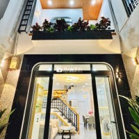 Bán nhà chính chủ, nhà mới gần trường đại học, chợ