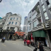 Cần bán nhà mặt ngõ Đốc Ngữ, ô tô chánh dừng đỗ, kinh doanh sầm uất